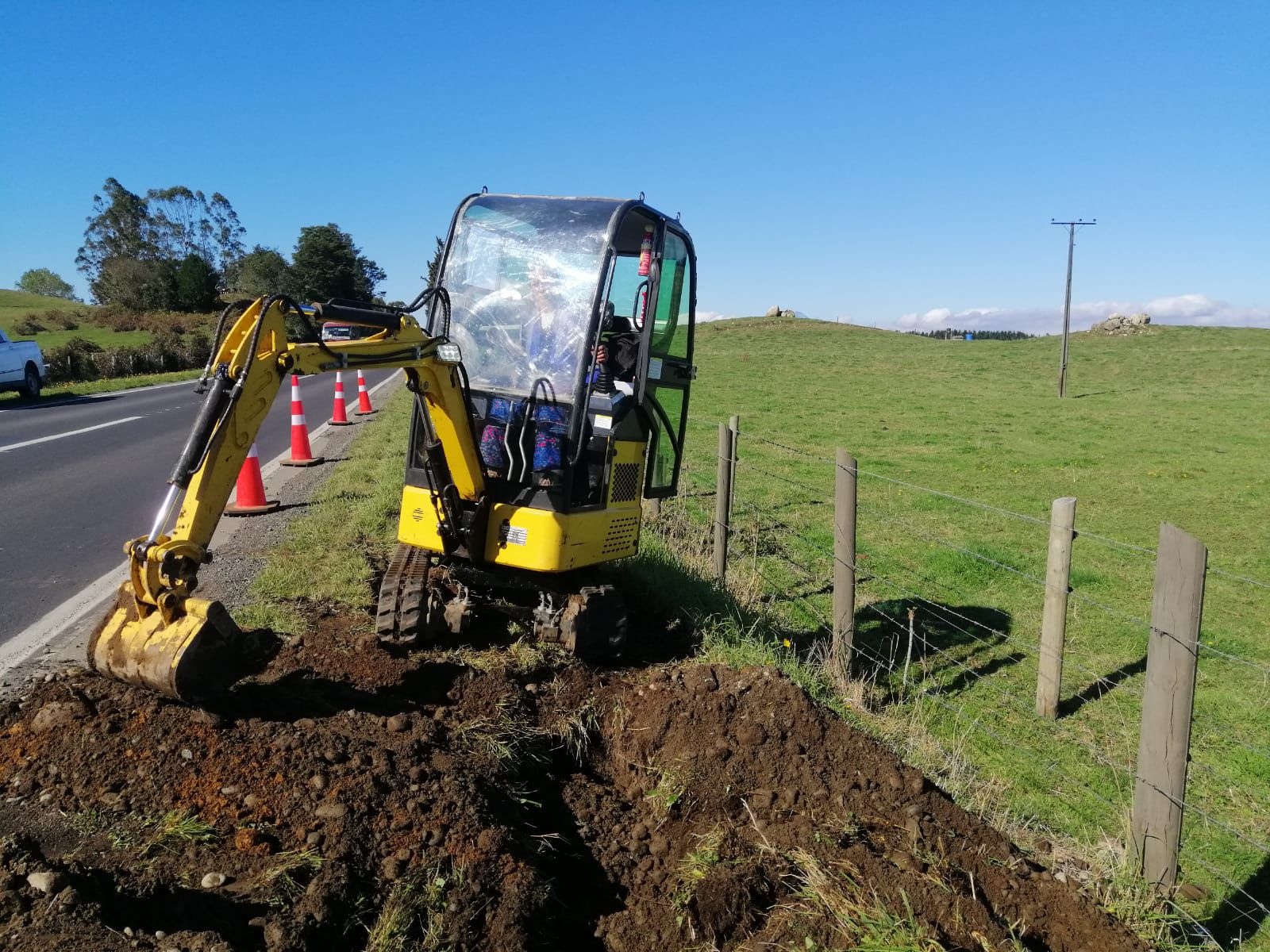 Trabajo de excavación con maquinaria